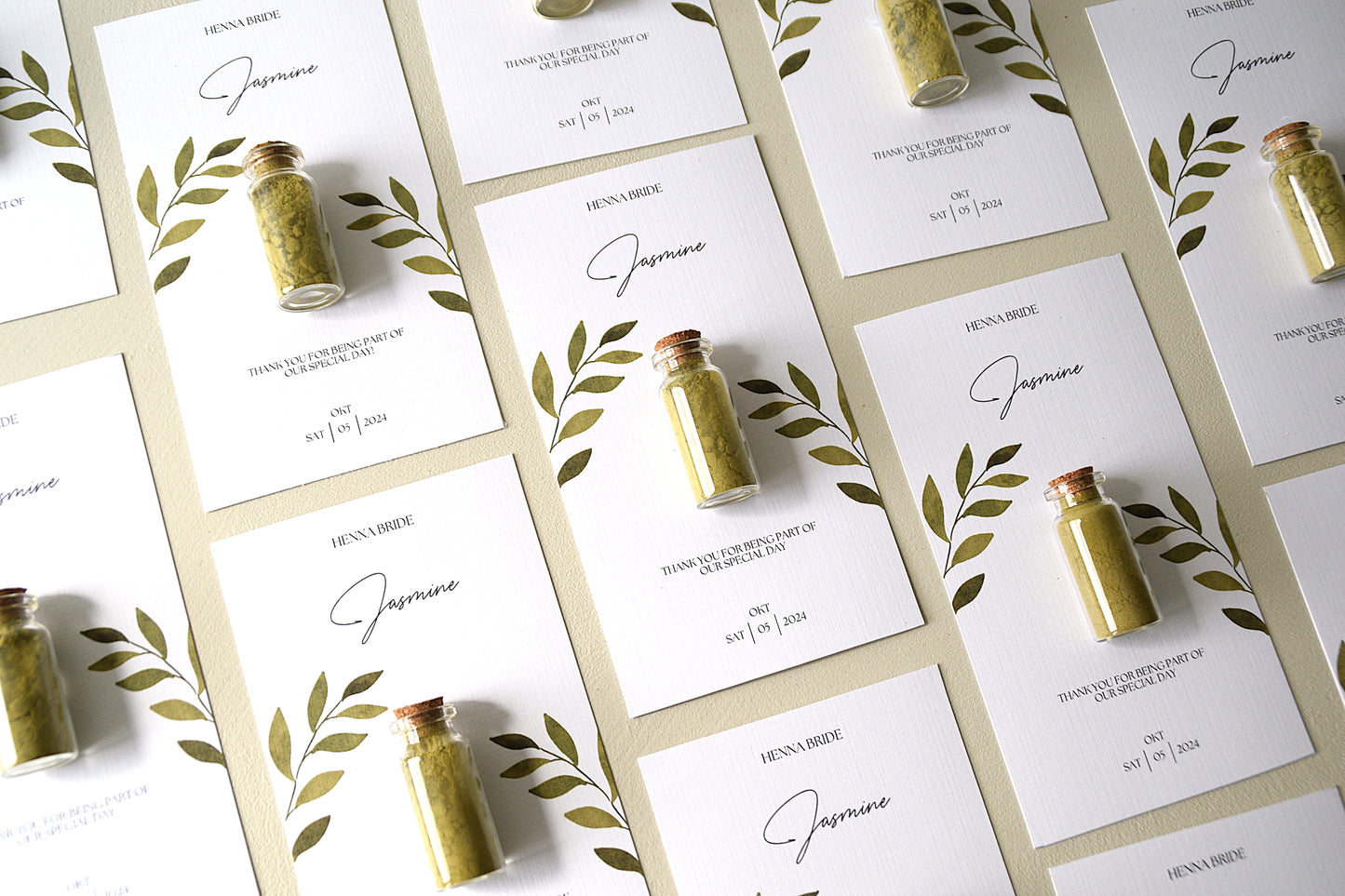 Safha of henna - Table card bottles of henna powder